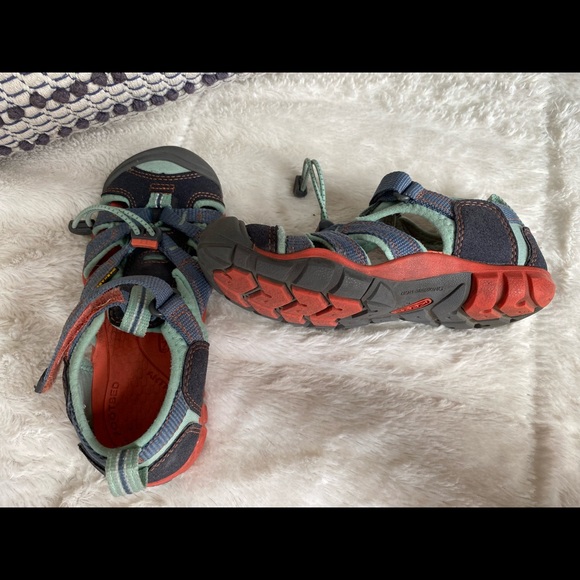 KEEN Little Kids' Seacamp II CNX. Size US 12. - Picture 2 of 4